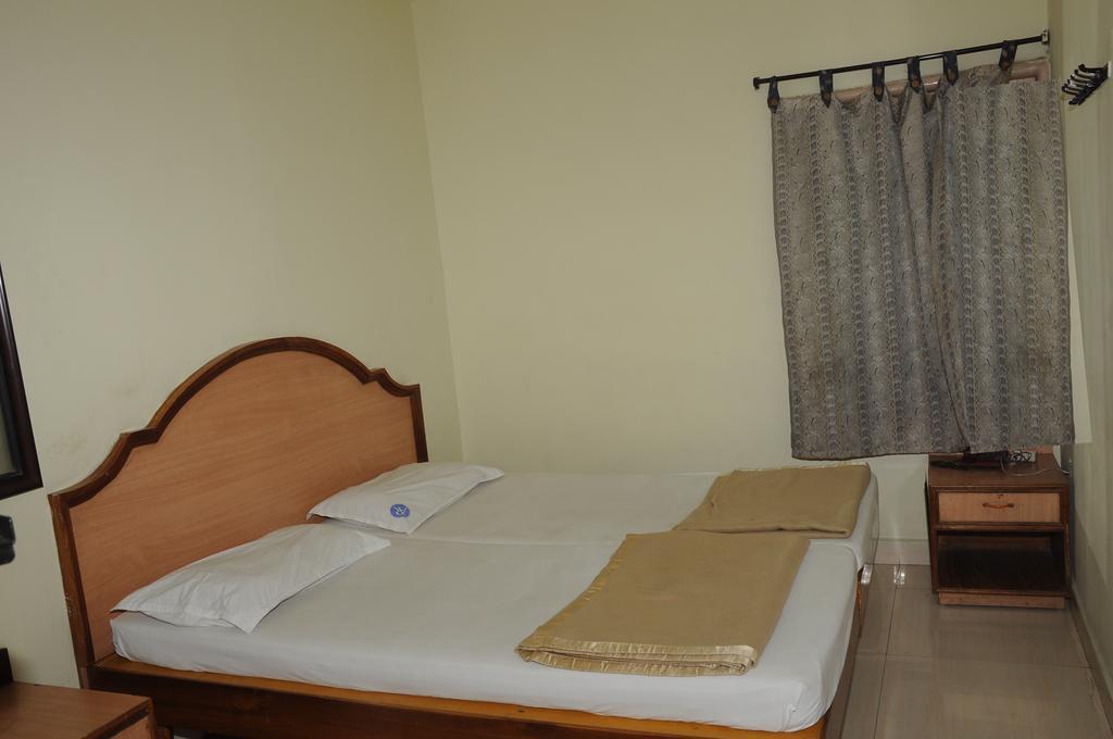 Hotel Agarala Residency Tirupati Kültér fotó